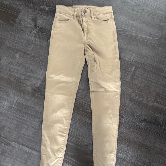 American Eagle size 0 (Short) Khakis - Picture 1 of 2